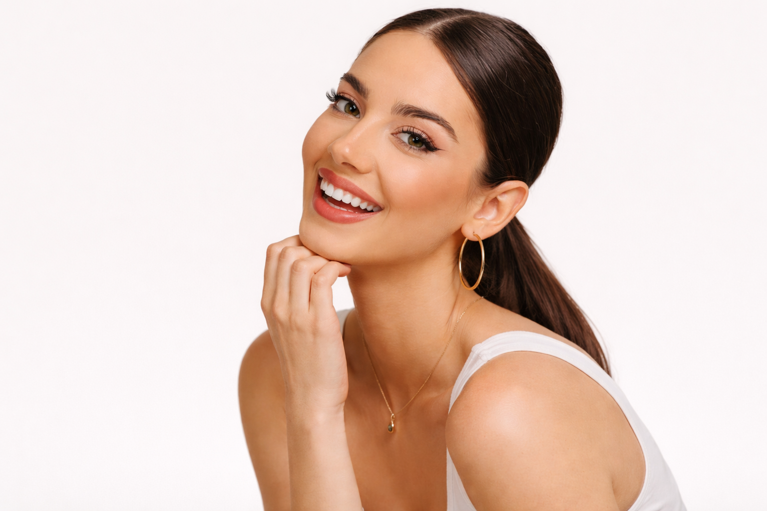 نتيجة تبييض أسنان في العيادة